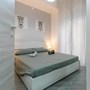 https://lauretta-la-faby.sicilyhotelsitaly.net