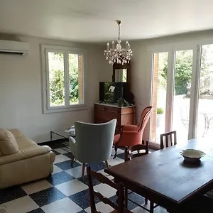  Villa Interlude