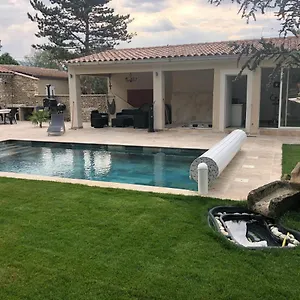  Villa Au Milieu Des Piboules De Provence.